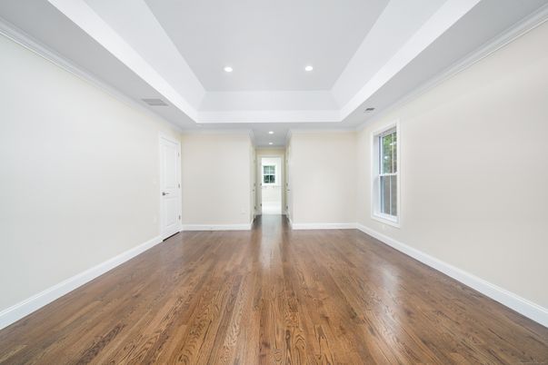 Empty room, Interior, Recessed Lighting, Wood Texture Flooring