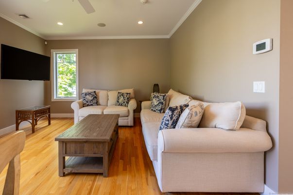 Interior, Living room, Recessed Lighting, Wood Texture Flooring