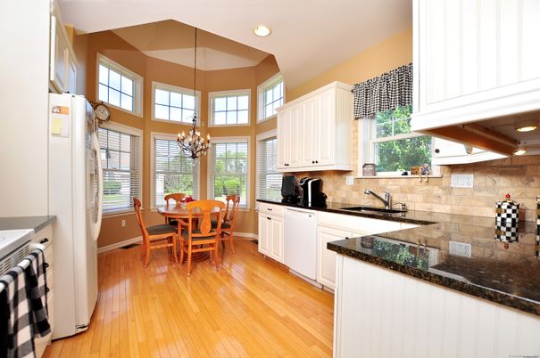 Chandelier, Dining room, Interior, Kitchen, Pendant Lights, Recessed Lighting, Wooden Beams, Wood Texture Flooring