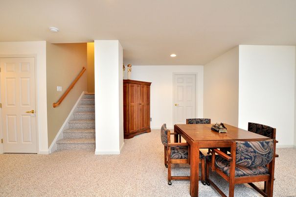 Dining room, Interior, Recessed Lighting