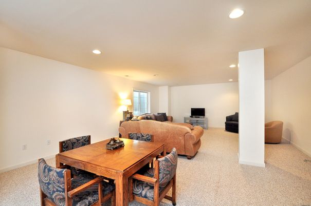 Dining room, Interior, Living room, Recessed Lighting