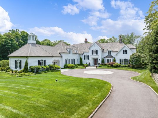 Backyard, Exterior, Facade, French Provincial