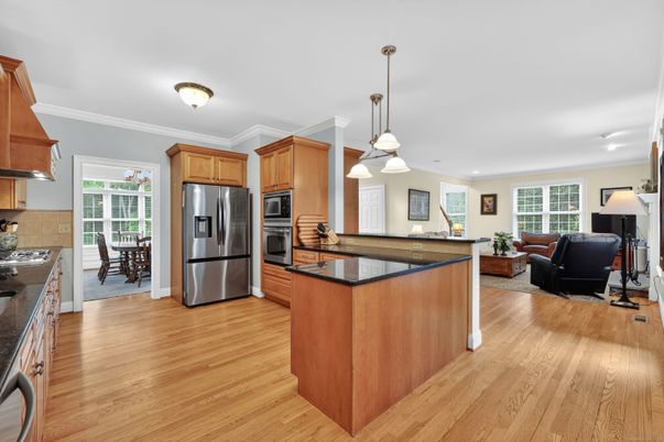 Dining room, Interior, Kitchen, Living room, Pendant Lights, Recessed Lighting, Stainless Steel Appliances, Wood Texture Flooring