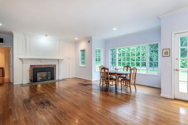 Dining room, Fireplace, Interior, Recessed Lighting, Wood Texture Flooring