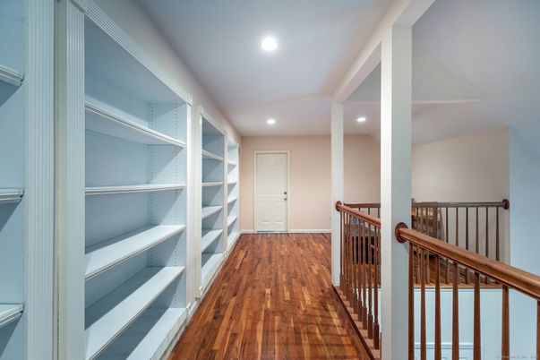 Interior, Recessed Lighting, Walk-in Closets, Wood Texture Flooring