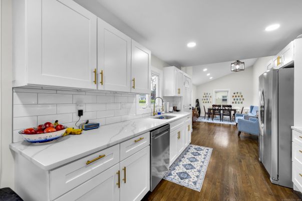 Dining room, Interior, Kitchen, Recessed Lighting, Wood Texture Flooring