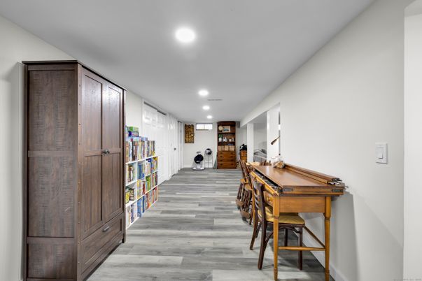 Interior, Recessed Lighting, Wood Texture Flooring