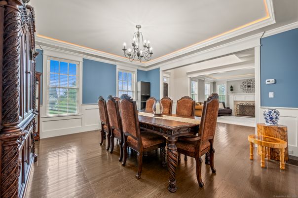 Chandelier, Dining room, Fireplace, Interior, Wood Texture Flooring