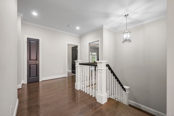 Interior, Pendant Lights, Recessed Lighting, Wood Texture Flooring