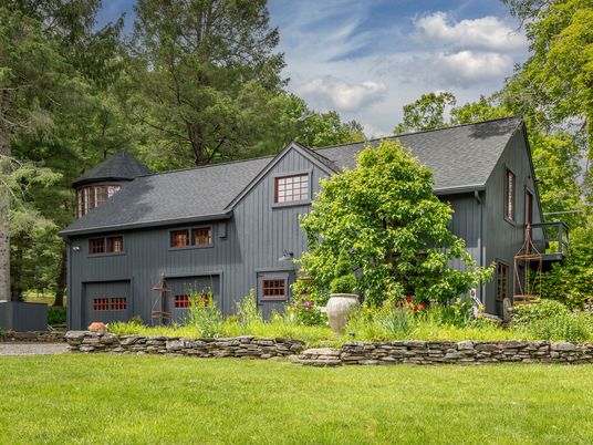Attached, Backyard, Exterior, Facade, Farmhouse