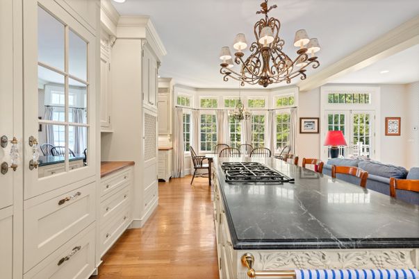 Chandelier, Dining room, Interior, Kitchen, Recessed Lighting, Wood Texture Flooring