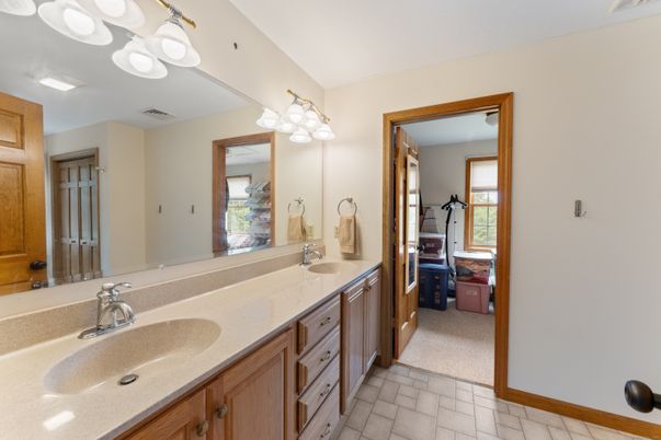Bathroom, Dual Sink Vanities, Interior