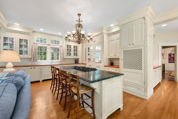Chandelier, Interior, Kitchen, Recessed Lighting, Wood Texture Flooring