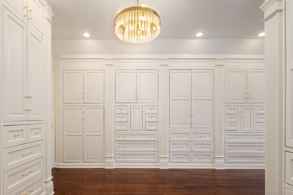 Chandelier, Interior, Recessed Lighting, Wood Texture Flooring