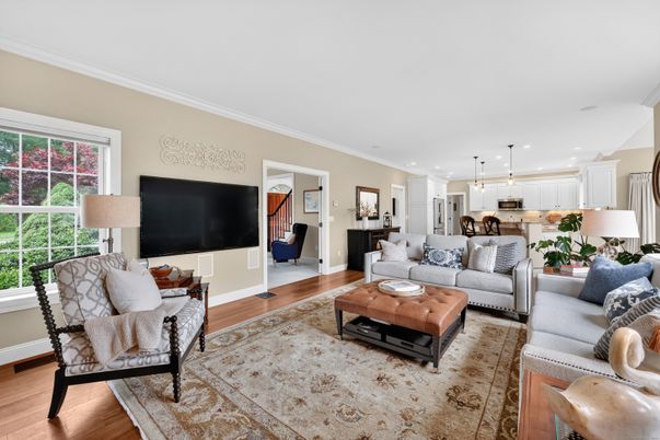 Interior, Kitchen, Living room, Pendant Lights, Recessed Lighting, Stainless Steel Appliances, Wood Texture Flooring