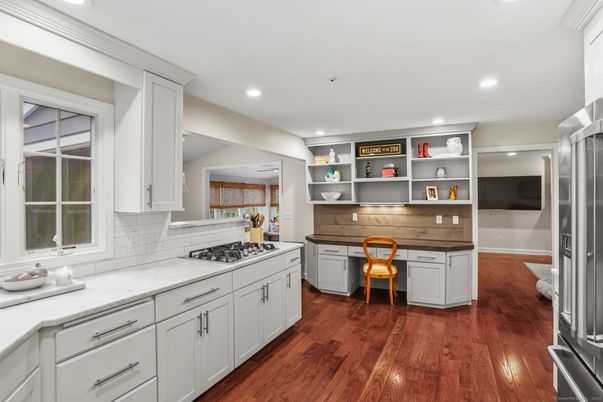 Interior, Kitchen, Recessed Lighting, Wood Texture Flooring