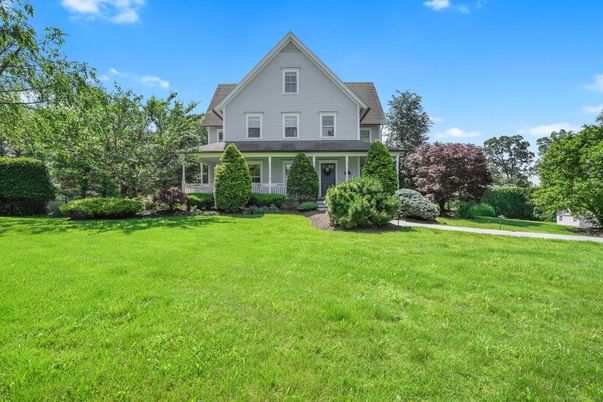 Backyard, Exterior, Facade, Farmhouse