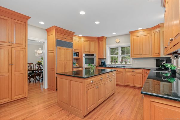 Chandelier, Dining room, Interior, Kitchen, Recessed Lighting, Wood Texture Flooring