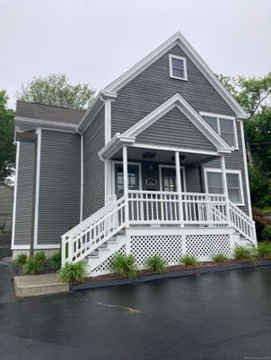 Exterior, Facade, Queen Anne Victorian