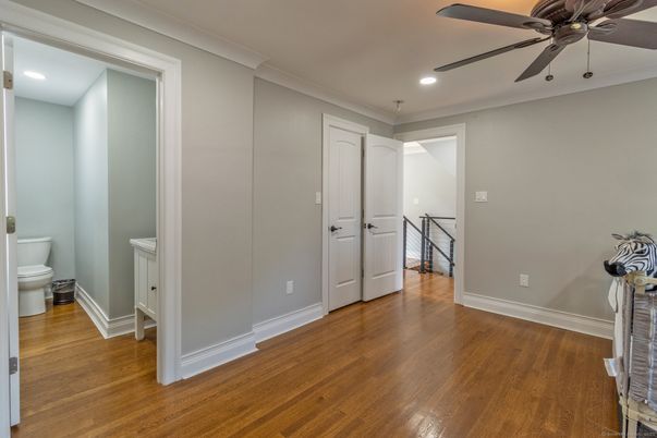 Bathroom, Interior, Recessed Lighting, Wood Texture Flooring