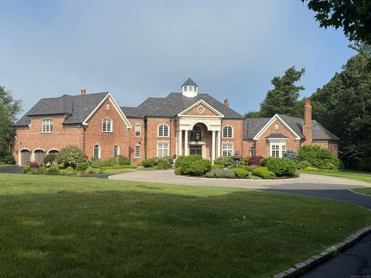 Backyard, Exterior, Facade, Brick Facade, French Provincial