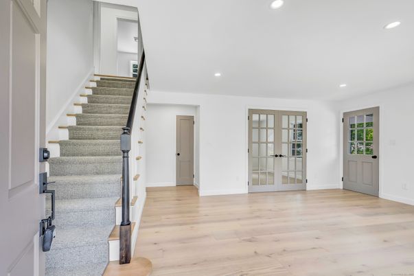 Interior, Recessed Lighting, Wood Texture Flooring