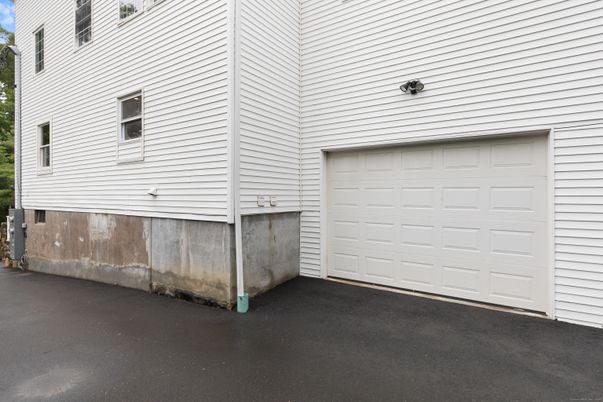 Detached Garage, Exterior