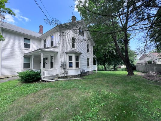 Backyard, Exterior, Facade, Queen Anne Victorian