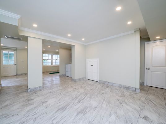 Empty room, Interior, Marble, Recessed Lighting