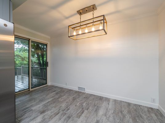 Empty room, Interior, Pendant Lights, Wood Texture Flooring