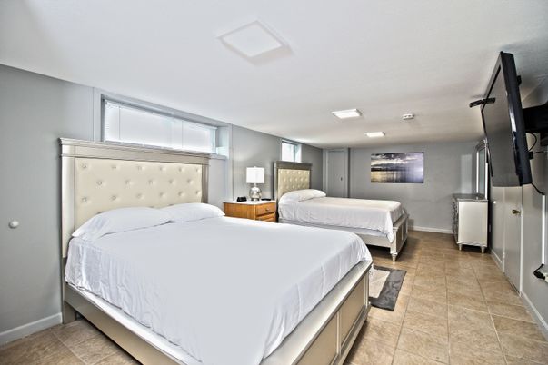 Bedroom, Interior, Recessed Lighting