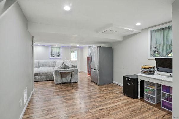 Interior, Recessed Lighting, Wood Texture Flooring