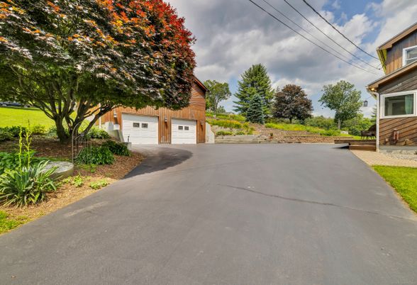 Detached Garage, Exterior