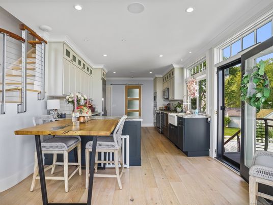 Dining room, Interior, Kitchen, Recessed Lighting, Wood Texture Flooring