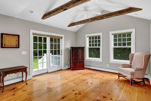 Empty room, Interior, Recessed Lighting, Wooden Beams, Wood Texture Flooring