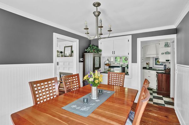 Chandelier, Dining room, Interior, Kitchen, Wood Texture Flooring