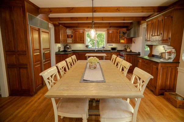 Dining room, Interior, Kitchen, Pendant Lights, Wooden Beams, Wood Texture Flooring