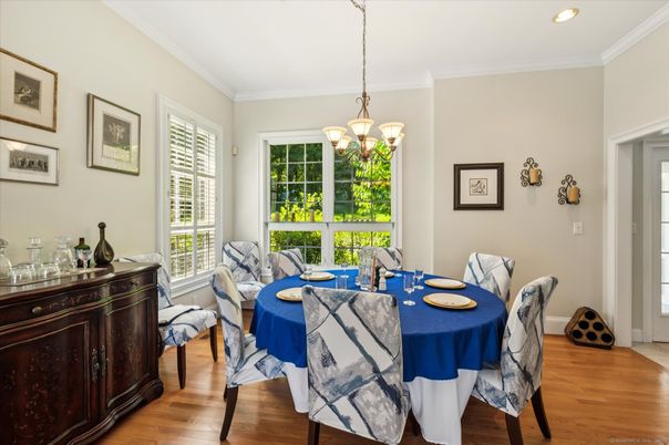 Chandelier, Dining room, Interior, Pendant Lights, Recessed Lighting, Wood Texture Flooring