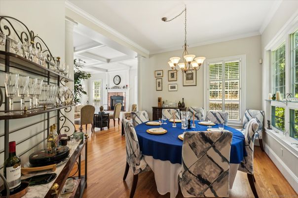 Chandelier, Dining room, Fireplace, Interior, Wood Texture Flooring