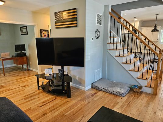 Interior, Pendant Lights, Recessed Lighting, Wood Texture Flooring