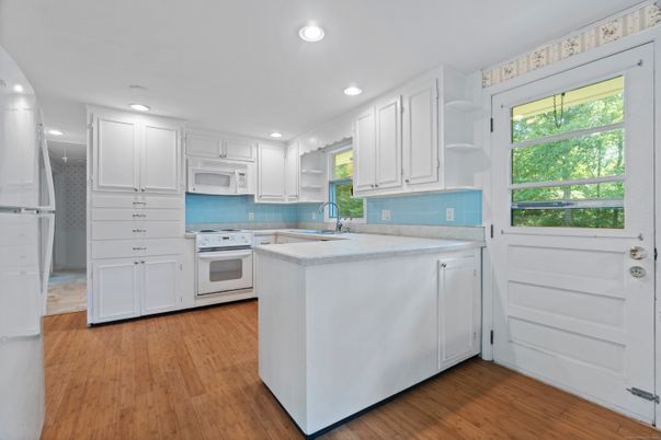 Interior, Kitchen, Recessed Lighting, Wood Texture Flooring