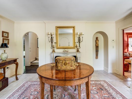 Fireplace, Interior