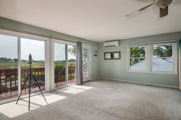 Empty room, Interior, Sun Room