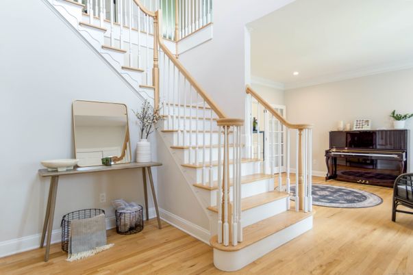 Interior, Piano, Recessed Lighting, Wood Texture Flooring