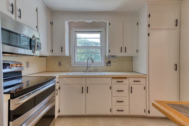 Interior, Kitchen, Stainless Steel Appliances