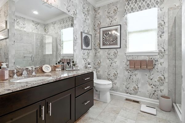 Bathroom, Dual Sink Vanities, Interior, Recessed Lighting