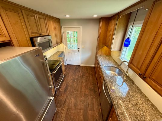 Interior, Kitchen, Recessed Lighting, Wood Texture Flooring