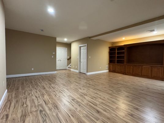 Empty room, Interior, Recessed Lighting, Wood Texture Flooring