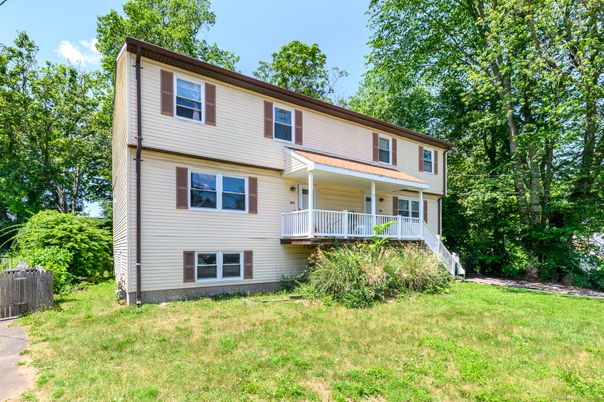 Exterior, Facade, Raised Ranch
