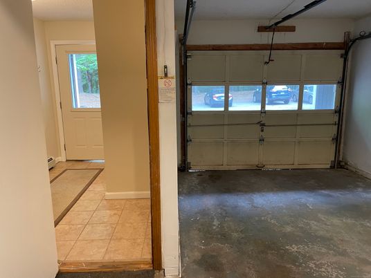 Garage, Interior